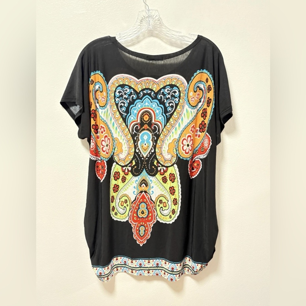 Black Paisley-Print Women’s Top with Multicolor Accents - Picture 4 of 8